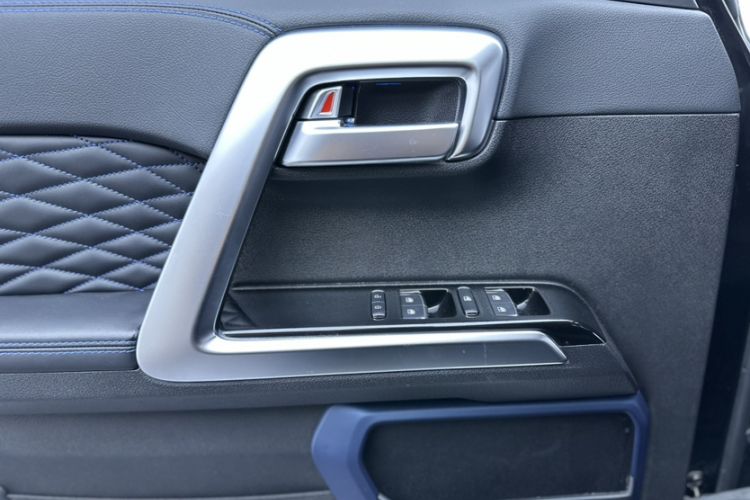 Used BAIC Off-Road BJ40 2022 2.0T Automatic Four-Wheel Drive Business Edition Interior 3