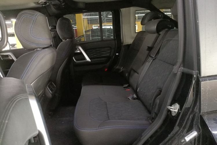 Used BAIC Off-Road BJ40 2022 2.0T Automatic Four-Wheel Drive Business Edition Interior 4
