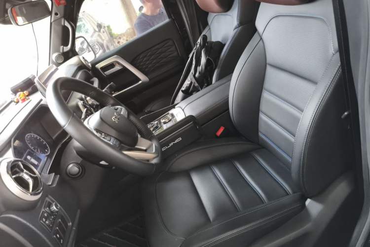 Used BAIC Off-Road BJ40 2022 2.0T Automatic Four-Wheel Drive Ring of the Tower Champion Edition Left Front Seat