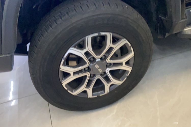 Used BAIC Off-Road BJ40 2022 2.0T Automatic Four-Wheel Drive Business Edition Left Front Wheel Hub