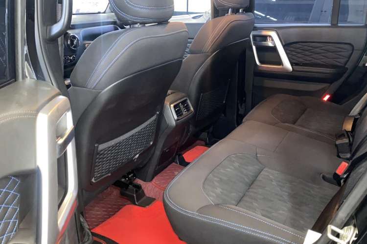 Used BAIC Off-Road BJ40 2022 2.0T Automatic Four-Wheel Drive Business Edition Left Rear Seat