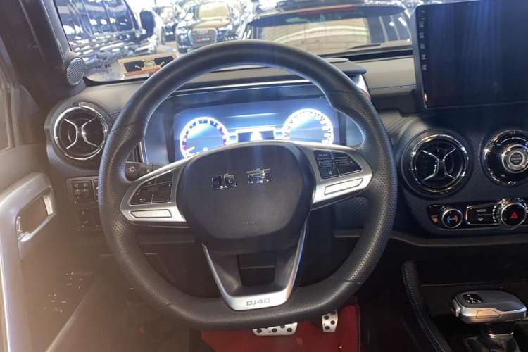 Used BAIC Off-Road BJ40 2022 2.0T Automatic Four-Wheel Drive Business Edition Steering Wheel