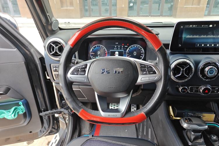 Used BAIC Off-Road BJ40 2022 2.0T Automatic Four-Wheel Drive Business Edition Steering Wheel
