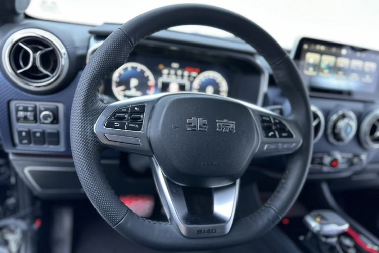 Used BAIC Off-Road BJ40 2022 2.0T Automatic Four-Wheel Drive Business Edition Steering Wheel