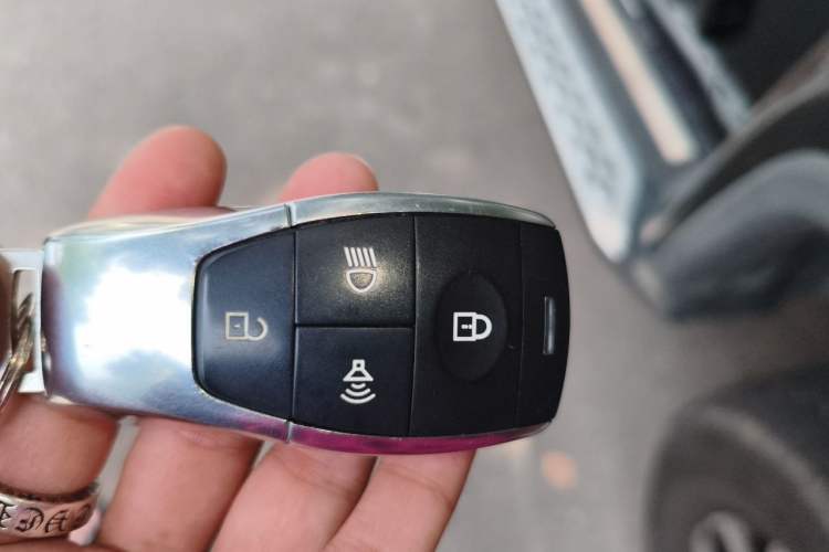 Used BAIC Off-Road BJ40 2022 2.0T Automatic Four-Wheel Drive Ring of the Tower Champion Edition Vehicle Key