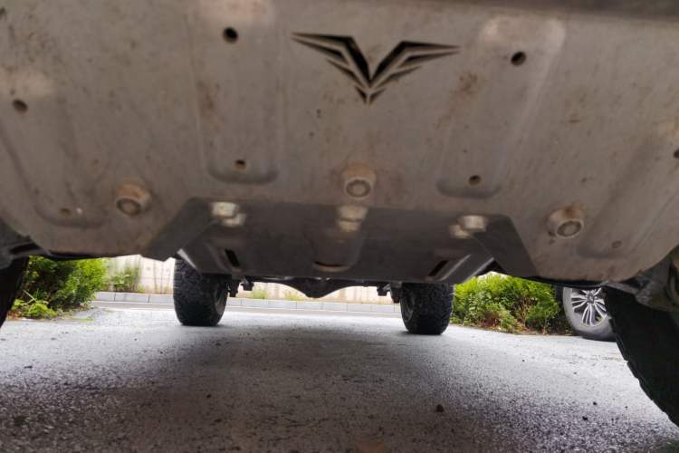 Used BAIC Off-Road BJ40 2022 2.0T Automatic Four-Wheel Drive Ring of the Tower Champion Edition Chassis Front
