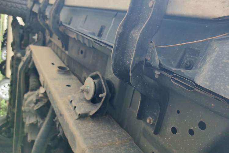 Used BAIC Off-Road BJ40 2022 2.0T Automatic Four-Wheel Drive Ring of the Tower Champion Edition Chassis Rear Left