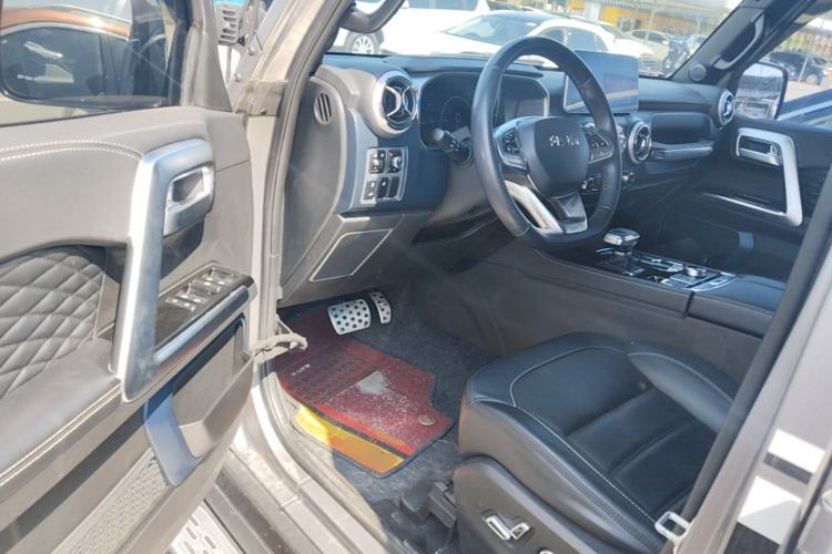 Used BAIC Off-Road BJ40 2022 2.0T Automatic Four-Wheel Drive Ring of the Tower Champion Edition Driver Seat