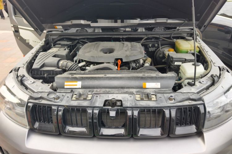 Used BAIC Off-Road BJ40 2022 2.0T Automatic Four-Wheel Drive Ring of the Tower Champion Edition Engine Bay