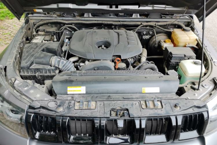Used BAIC Off-Road BJ40 2022 2.0T Automatic Four-Wheel Drive Ring of the Tower Champion Edition Engine Bay