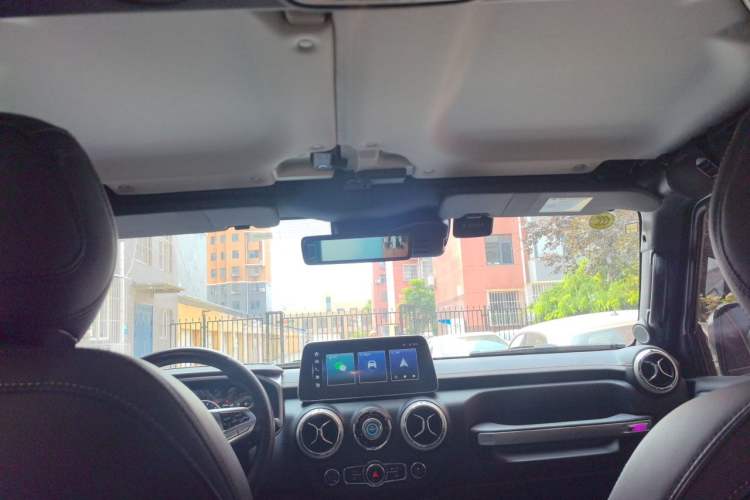 Used BAIC Off-Road BJ40 2022 2.0T Automatic Four-Wheel Drive Ring of the Tower Champion Edition Headliner