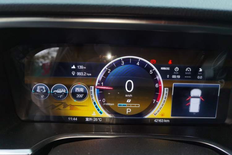 Used BAIC Off-Road BJ40 2022 2.0T Automatic Four-Wheel Drive Ring of the Tower Champion Edition Instrument Cluster