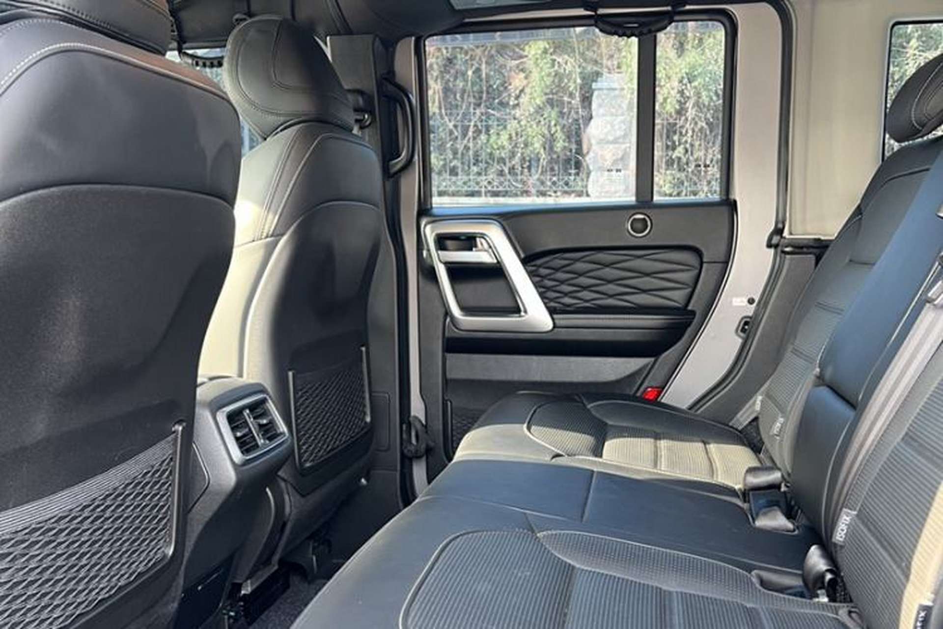 Used BAIC Off-Road BJ40 2022 2.0T Automatic Four-Wheel Drive Ring of the Tower Champion Edition Interior 2