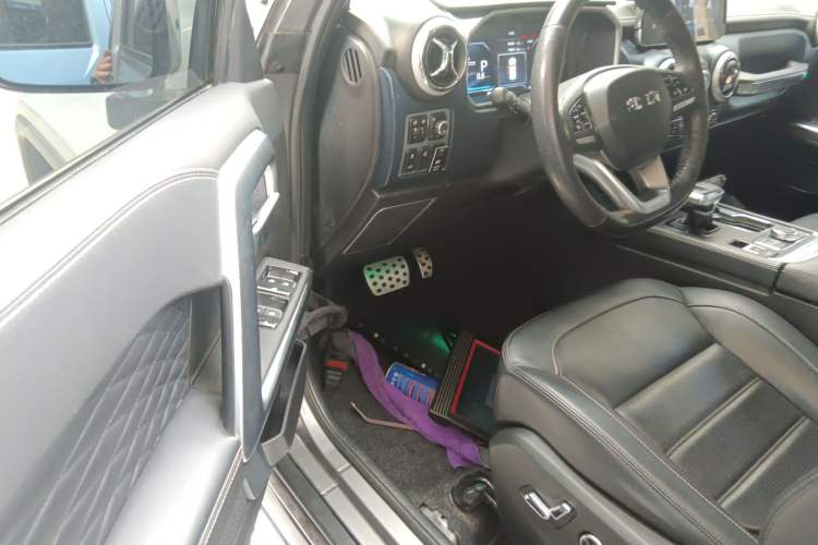 Used BAIC Off-Road BJ40 2022 2.0T Automatic Four-Wheel Drive Ring of the Tower Champion Edition Interior 3