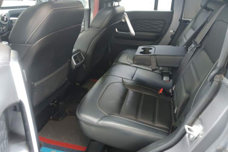Used BAIC Off-Road BJ40 2022 2.0T Automatic Four-Wheel Drive Ring of the Tower Champion Edition Interior 4