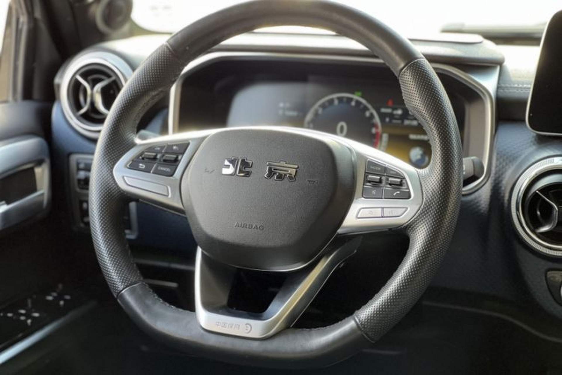Used BAIC Off-Road BJ40 2022 2.0T Automatic Four-Wheel Drive Ring of the Tower Champion Edition Interior 4