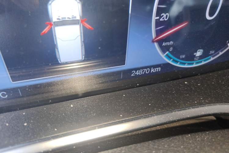 Used BAIC Off-Road BJ40 2022 2.0T Automatic Four-Wheel Drive Ring of the Tower Champion Edition Odometer Close Up