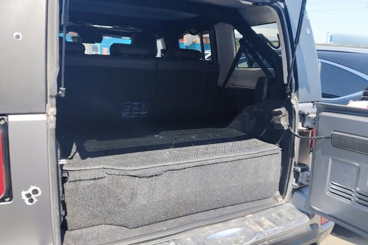 Used BAIC Off-Road BJ40 2022 2.0T Automatic Four-Wheel Drive Ring of the Tower Champion Edition Trunk