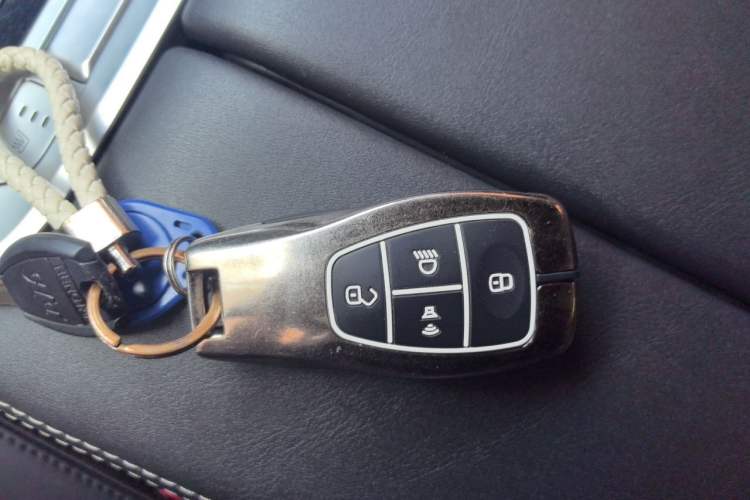 Used BAIC Off-Road BJ40 2022 2.0T Automatic Four-Wheel Drive Ring of the Tower Champion Edition Vehicle Key
