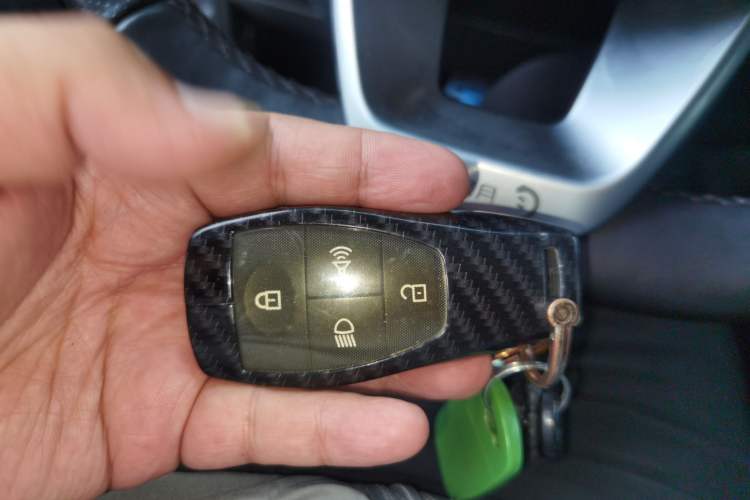 Used BAIC Off-Road BJ40 2022 2.0T Automatic Four-Wheel Drive Ring of the Tower Champion Edition Vehicle Key