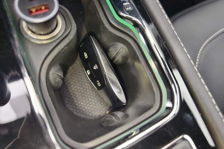 Used BAIC Off-Road BJ40 2022 2.0T Automatic Four-Wheel Drive Ring of the Tower Champion Edition Vehicle Key