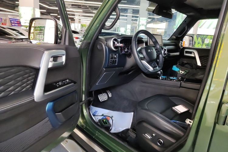 Used BAIC Off-Road BJ40 2022 2.3T Automatic All-Wheel Drive Excellence Edition Driver Seat