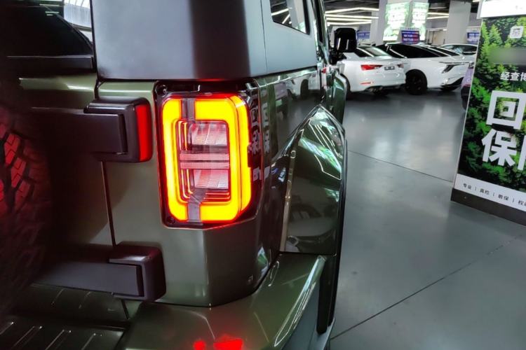 Used BAIC Off-Road BJ40 2022 2.3T Automatic All-Wheel Drive Excellence Edition Right Rear Taillight