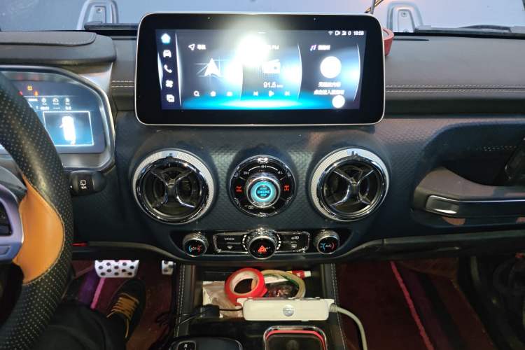 Used BAIC Off-Road BJ40 2022 2.0T Automatic Four-Wheel Drive Ring of the Tower Champion Edition Audio And AC Panel