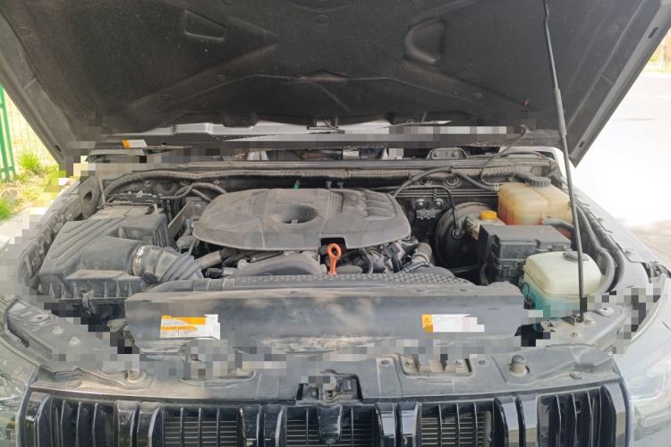 Used BAIC Off-Road BJ40 2022 2.0T Automatic Four-Wheel Drive Ring of the Tower Champion Edition Engine Bay
