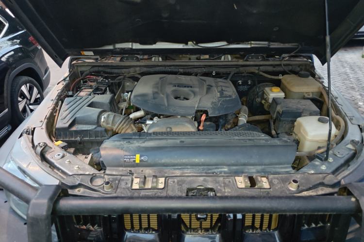 Used BAIC Off-Road BJ40 2022 2.0T Automatic Four-Wheel Drive Ring of the Tower Champion Edition Engine Bay