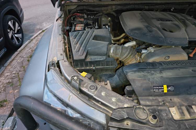 Used BAIC Off-Road BJ40 2022 2.0T Automatic Four-Wheel Drive Ring of the Tower Champion Edition Engine Bay Right