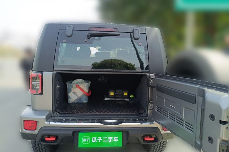 Used BAIC Off-Road BJ40 2022 2.0T Automatic Four-Wheel Drive Ring of the Tower Champion Edition Trunk