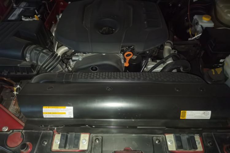Used BAIC Off-Road BJ40 2022 2.0T Automatic Four-Wheel Drive Business Edition Engine Bay