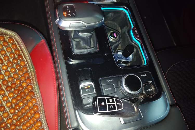 Used BAIC Off-Road BJ40 2022 2.0T Automatic Four-Wheel Drive Ring of the Tower Champion Edition Gear Lever