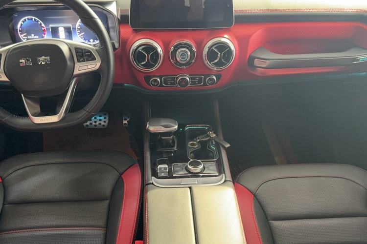 Used BAIC Off-Road BJ40 2022 2.0T Automatic Four-Wheel Drive Ring of the Tower Champion Edition Interior 3