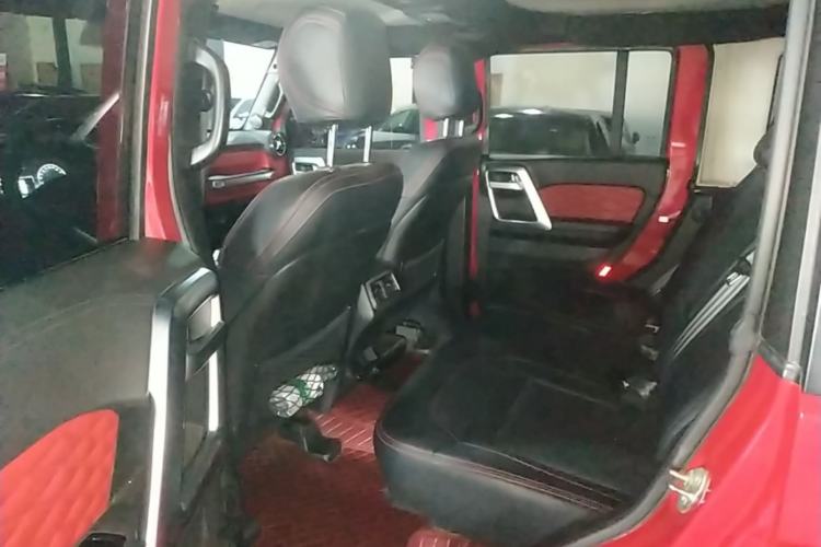 Used BAIC Off-Road BJ40 2022 2.0T Automatic Four-Wheel Drive Business Edition Left Rear Seat