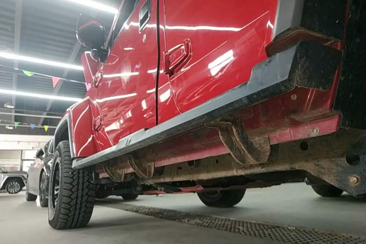 Used BAIC Off-Road BJ40 2022 2.0T Automatic Four-Wheel Drive Business Edition Left Side Sill