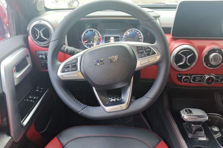 Used BAIC Off-Road BJ40 2022 2.0T Automatic Four-Wheel Drive Business Edition Steering Wheel