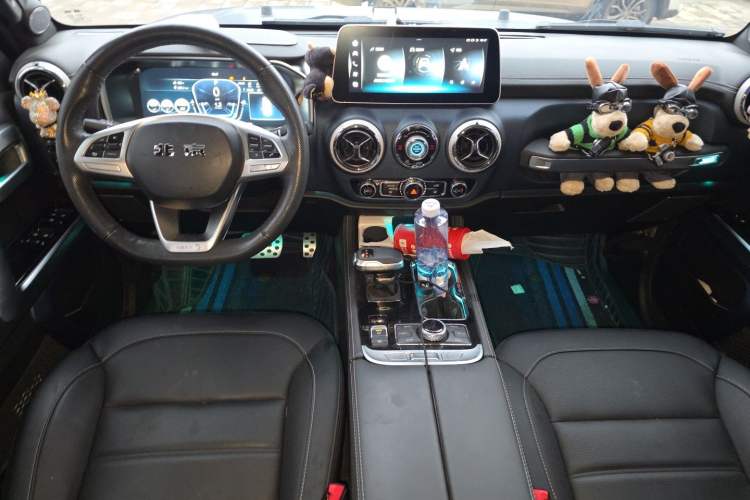Used BAIC Off-Road BJ40 2022 2.0T Automatic Four-Wheel Drive Ring of the Tower Champion Edition Center Console