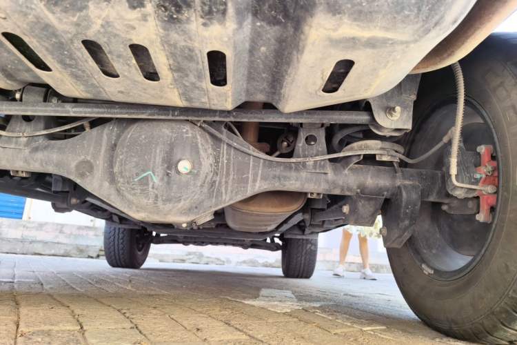 Used BAIC Off-Road BJ40 2022 2.0T Automatic Four-Wheel Drive Ring of the Tower Champion Edition Chassis Rear