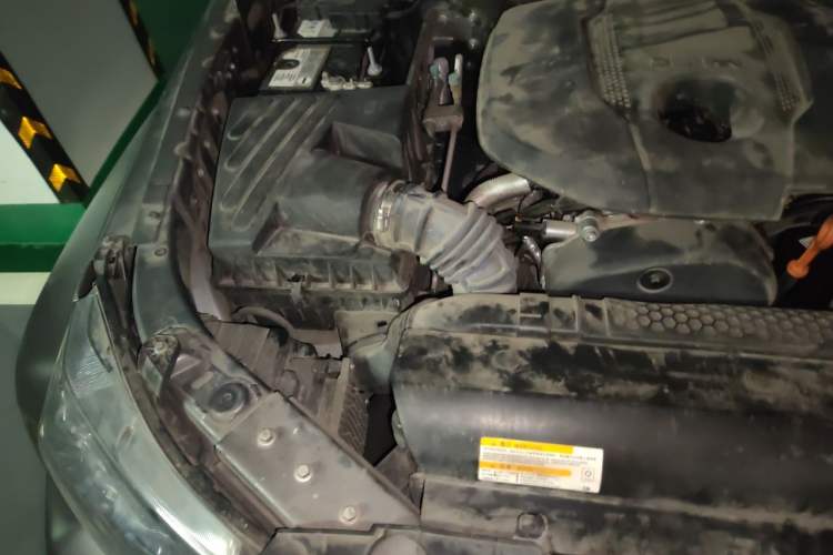 Used BAIC Off-Road BJ40 2022 2.0T Automatic Four-Wheel Drive Ring of the Tower Champion Edition Engine Bay Right
