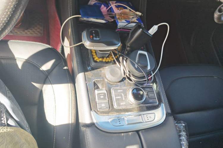 Used BAIC Off-Road BJ40 2022 2.0T Automatic Four-Wheel Drive Ring of the Tower Champion Edition Gear Lever