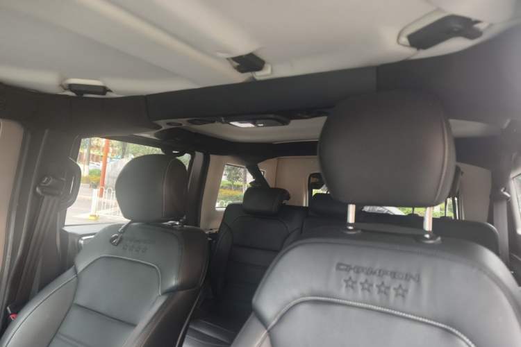 Used BAIC Off-Road BJ40 2022 2.0T Automatic Four-Wheel Drive Ring of the Tower Champion Edition Headliner