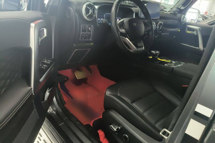 Used BAIC Off-Road BJ40 2022 2.0T Automatic Four-Wheel Drive Ring of the Tower Champion Edition Interior 2