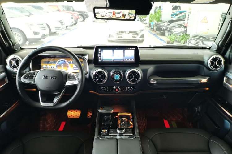 Used BAIC Off-Road BJ40 2022 2.0T Automatic Four-Wheel Drive Ring of the Tower Champion Edition Interior 3