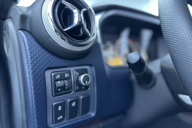 Used BAIC Off-Road BJ40 2022 2.0T Automatic Four-Wheel Drive Ring of the Tower Champion Edition Interior 3