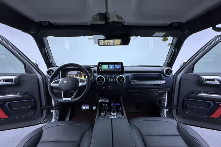 Used BAIC Off-Road BJ40 2022 2.0T Automatic Four-Wheel Drive Ring of the Tower Champion Edition Interior 4