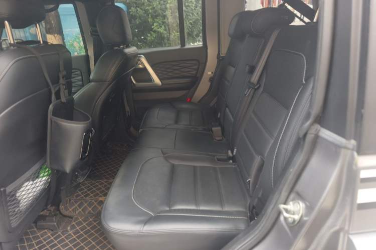 Used BAIC Off-Road BJ40 2022 2.0T Automatic Four-Wheel Drive Ring of the Tower Champion Edition Left Rear Seat
