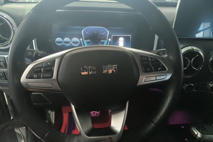 Used BAIC Off-Road BJ40 2022 2.0T Automatic Four-Wheel Drive Ring of the Tower Champion Edition Steering Wheel