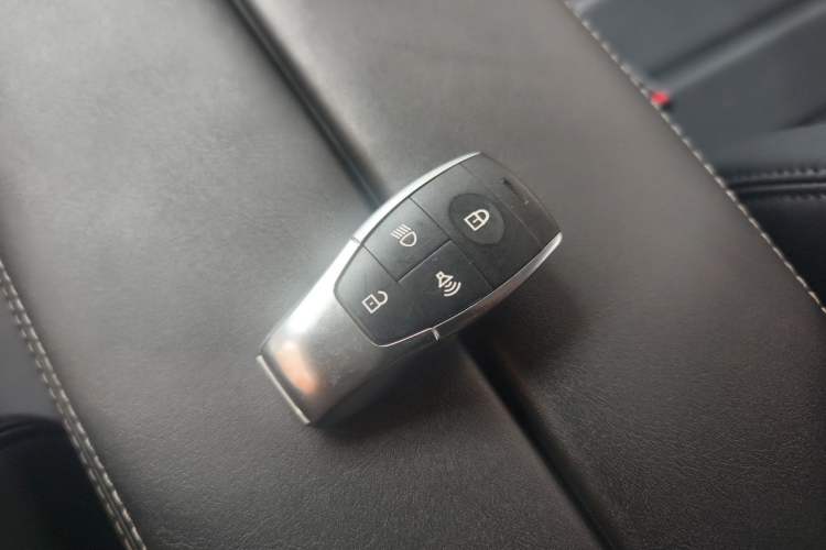 Used BAIC Off-Road BJ40 2022 2.0T Automatic Four-Wheel Drive Ring of the Tower Champion Edition Vehicle Key
